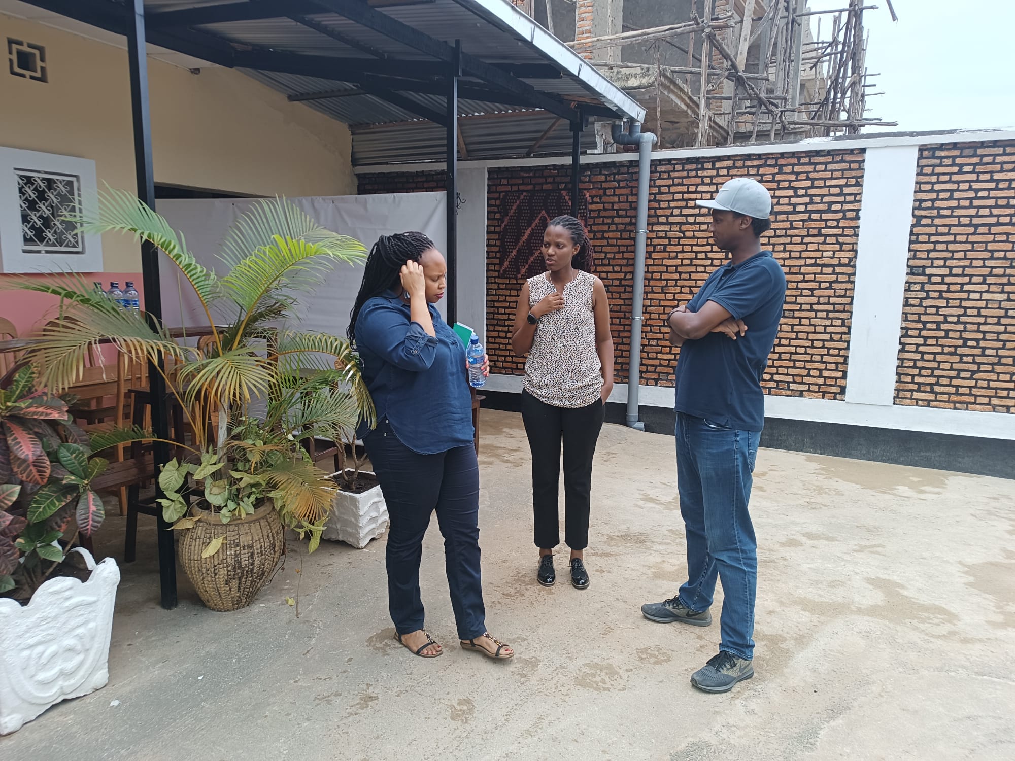 Founders meeting in the TunaShare courtyard